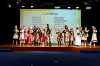 16位赫哲族口头传统持有者在国图展演
